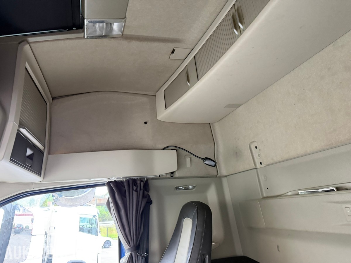 2017 Volvo FH540 krokbil med multilift krok / EU-godkjent