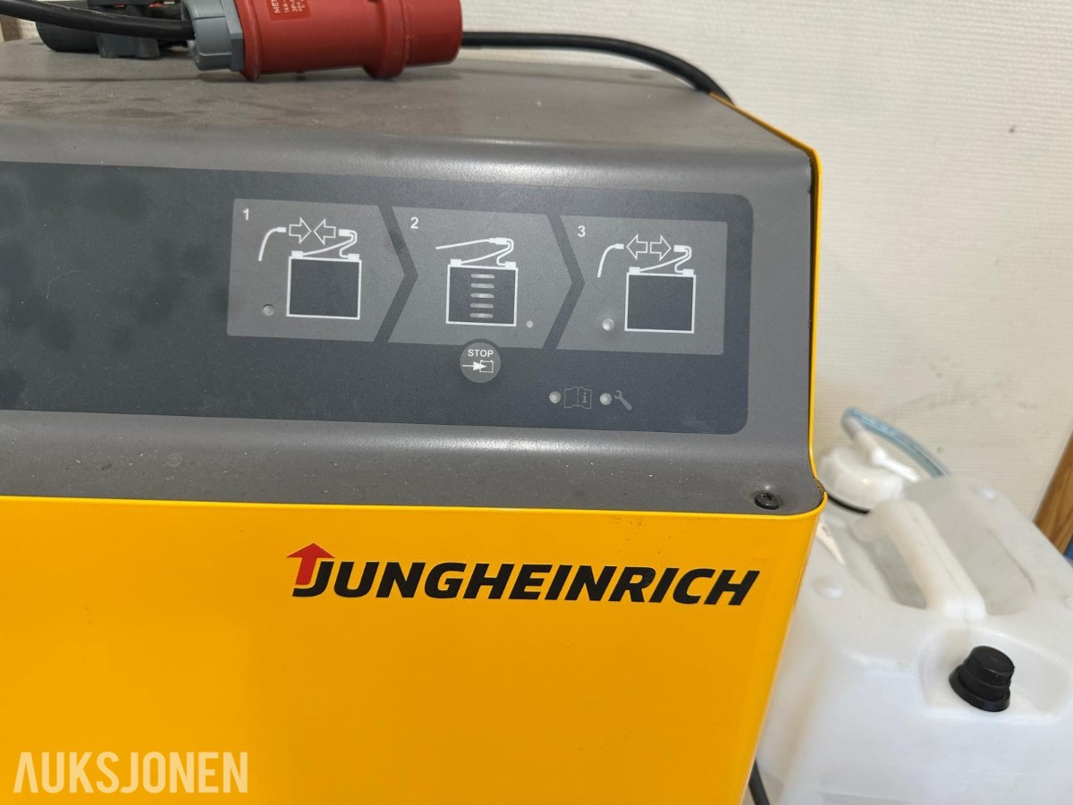 Jungheinrich SLT 100 Batterilader 24V / 90A – Industriell trucklader