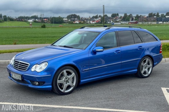 2006 Mercedes-Benz C220 CDI Automat Designo Harman Kardon Webasto Strøken og unik stand!