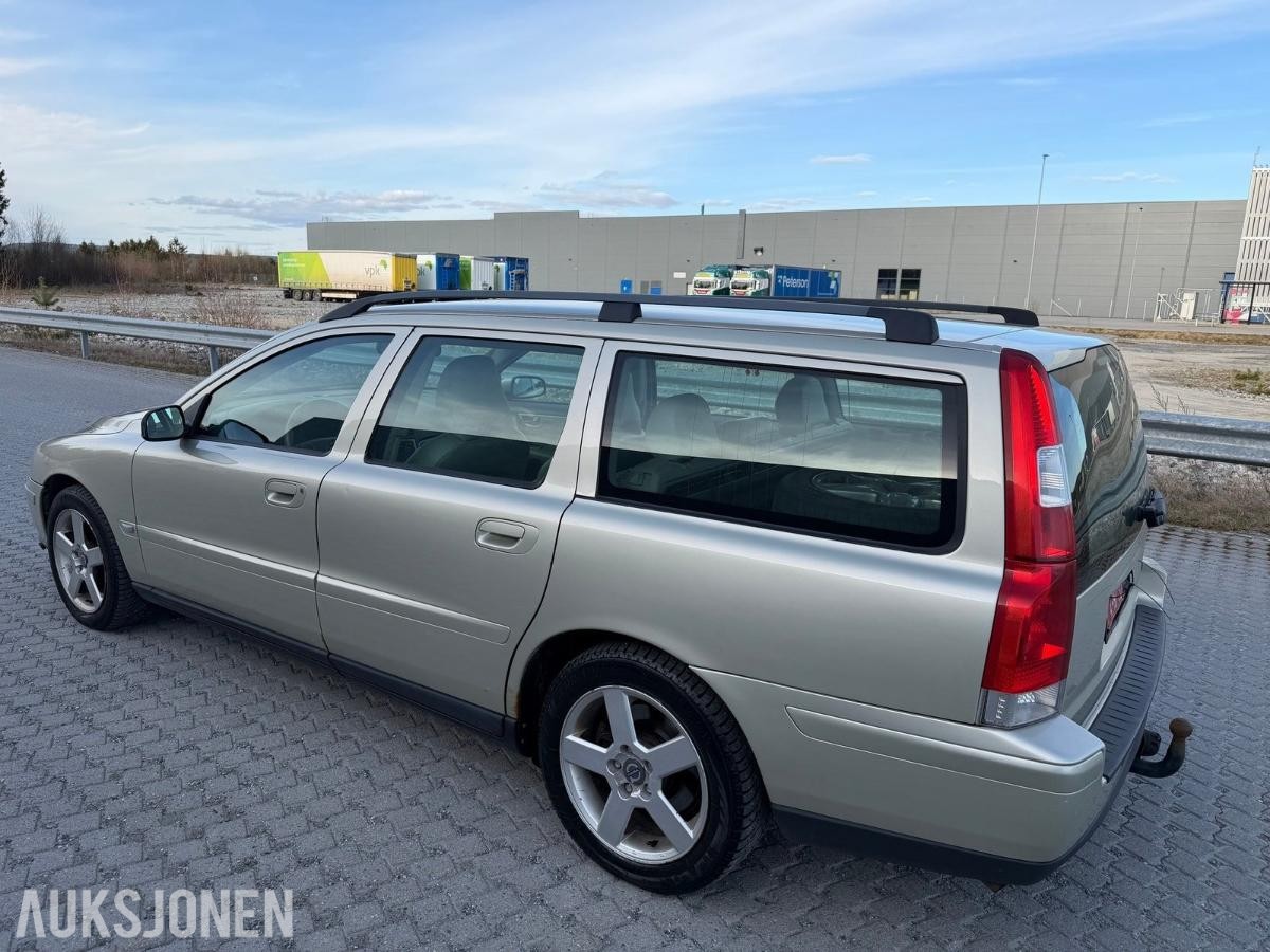 2006 VOLVO V70 2.0T AUTOMAT SUMMUM | SKINN | HENGERFESTE | SOMMER- OG VINTERHJUL