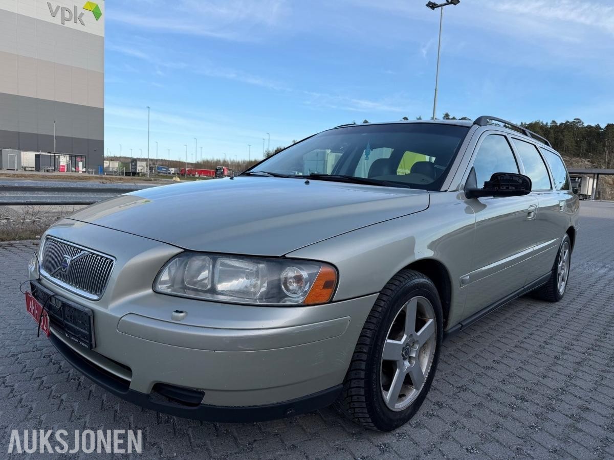 2006 VOLVO V70 2.0T AUTOMAT SUMMUM | SKINN | HENGERFESTE | SOMMER- OG VINTERHJUL