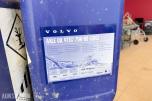 Pall med gir-/akselolje og transmisjonsolje – Volvo, Texaco, Komatsu m.m.