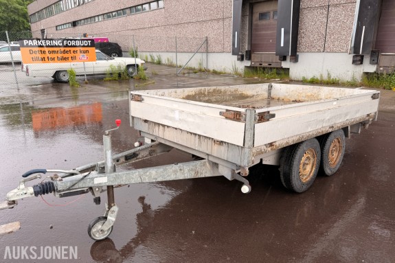 2010 Henra K3,27 TIPPHENGER med 1800kg nyttelast