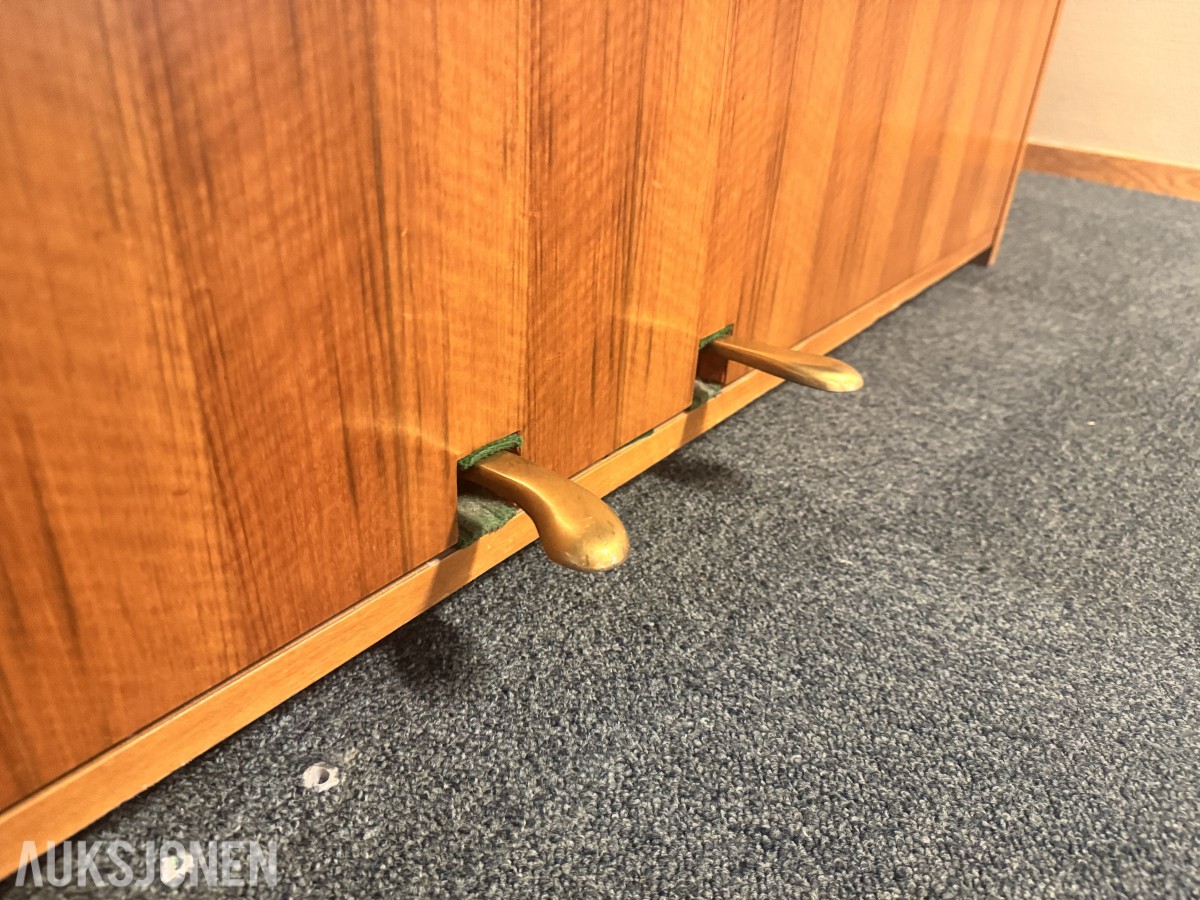 Rippen Piano