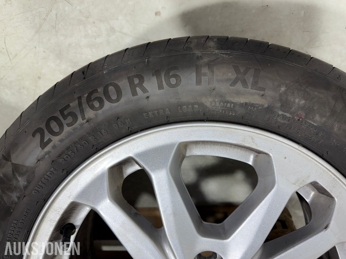 3 STK ford felger 1 STK Alu felg 5x108