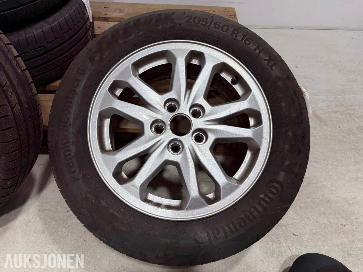 3 STK ford felger 1 STK Alu felg 5x108