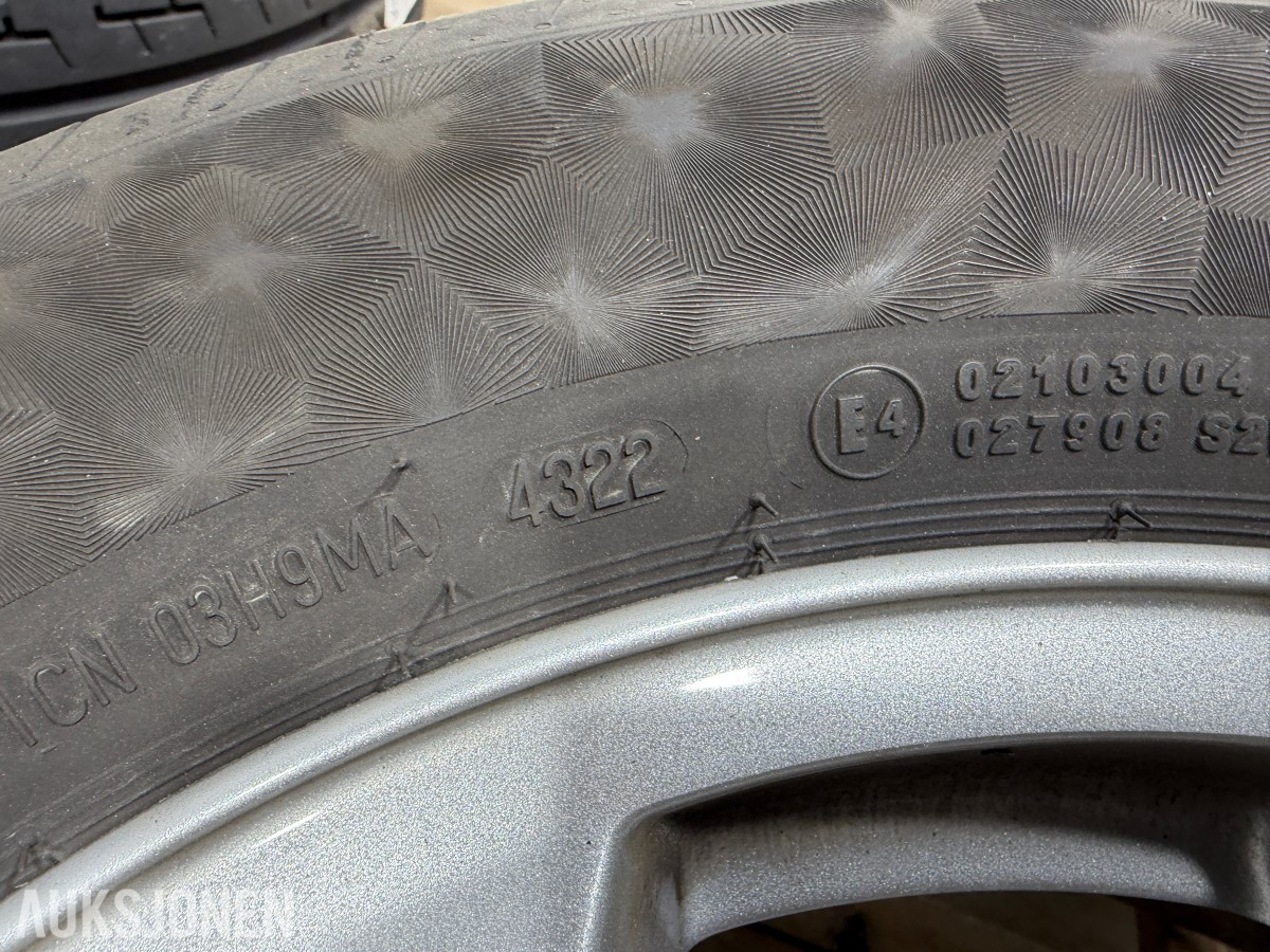 3 STK ford felger 1 STK Alu felg 5x108