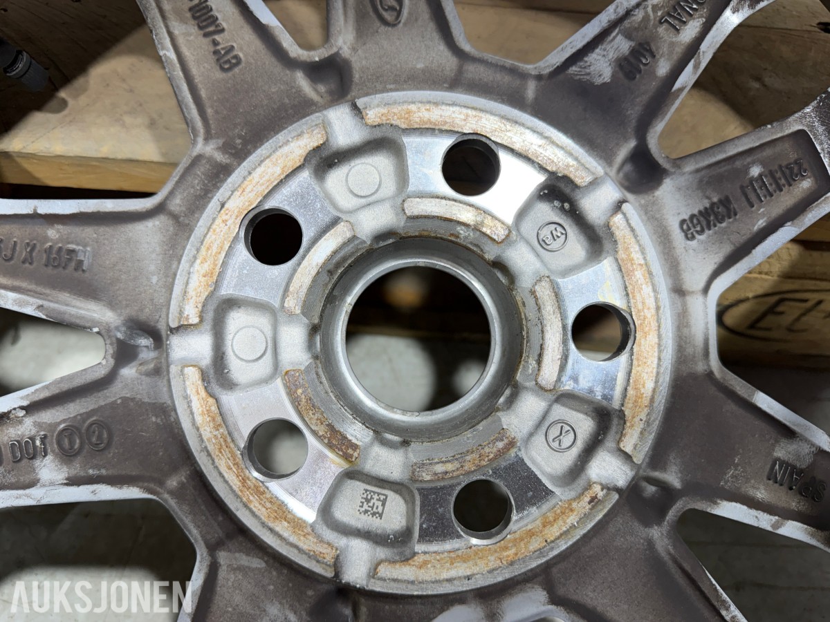 3 STK ford felger 1 STK Alu felg 5x108