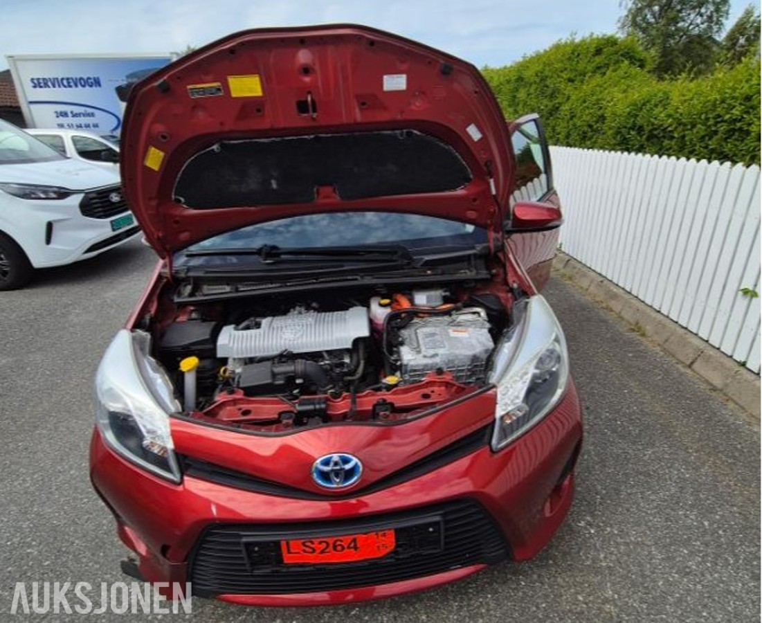 2014 Toyota Yaris 1.5, 84150km, Automat, Ryggekamera, EU OK til 06.2028