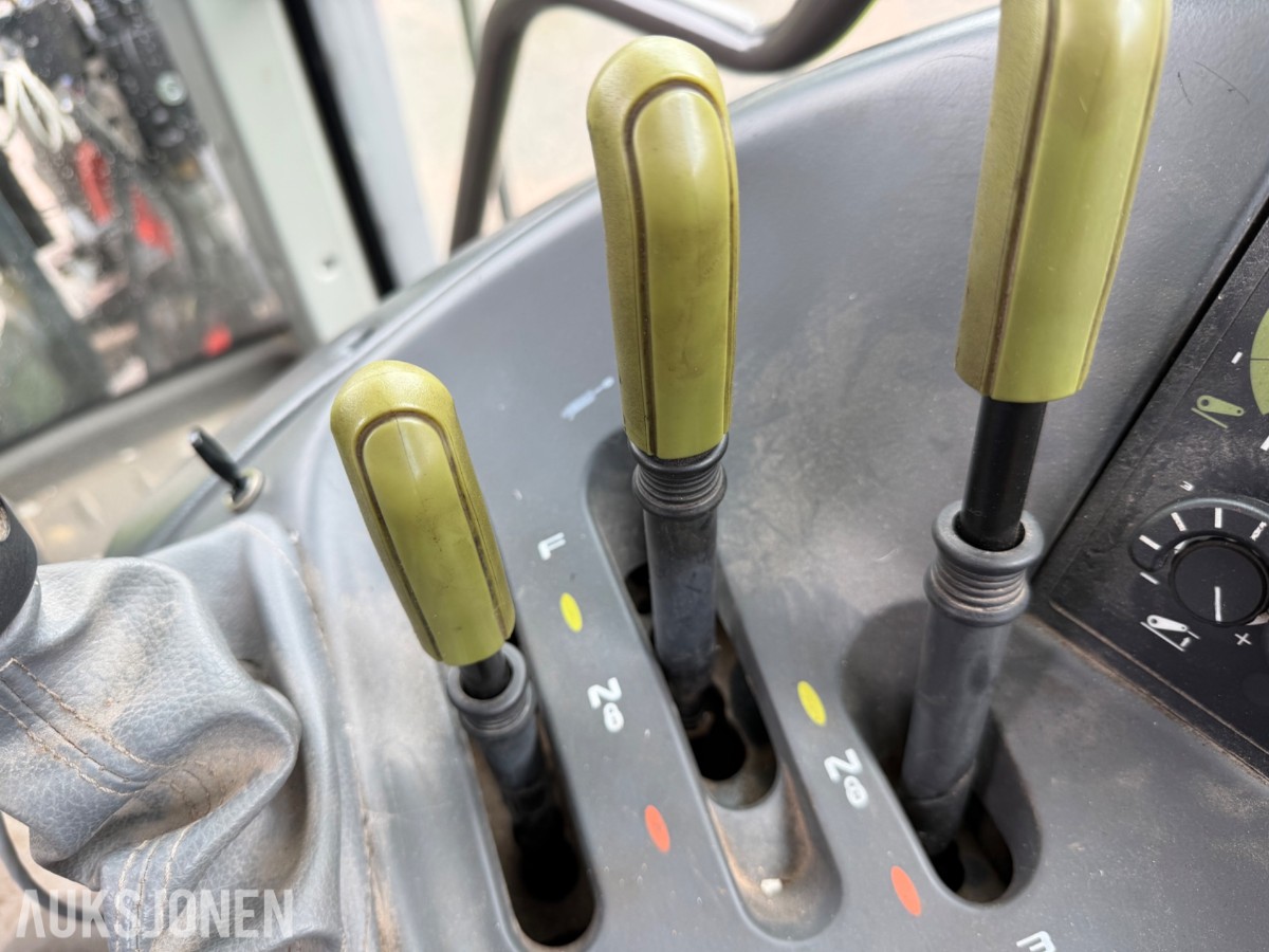 Claas Ares 557 ATX