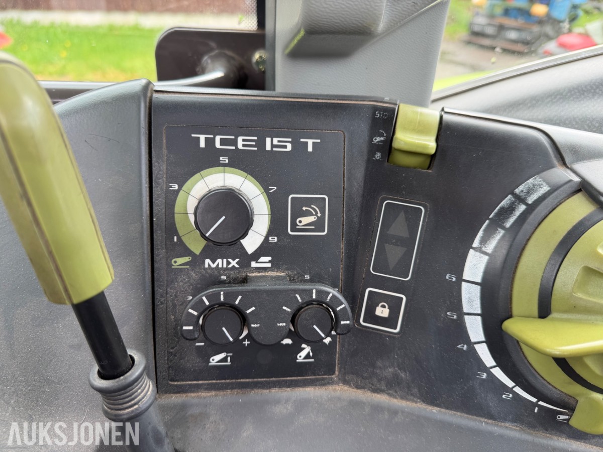 Claas Ares 557 ATX