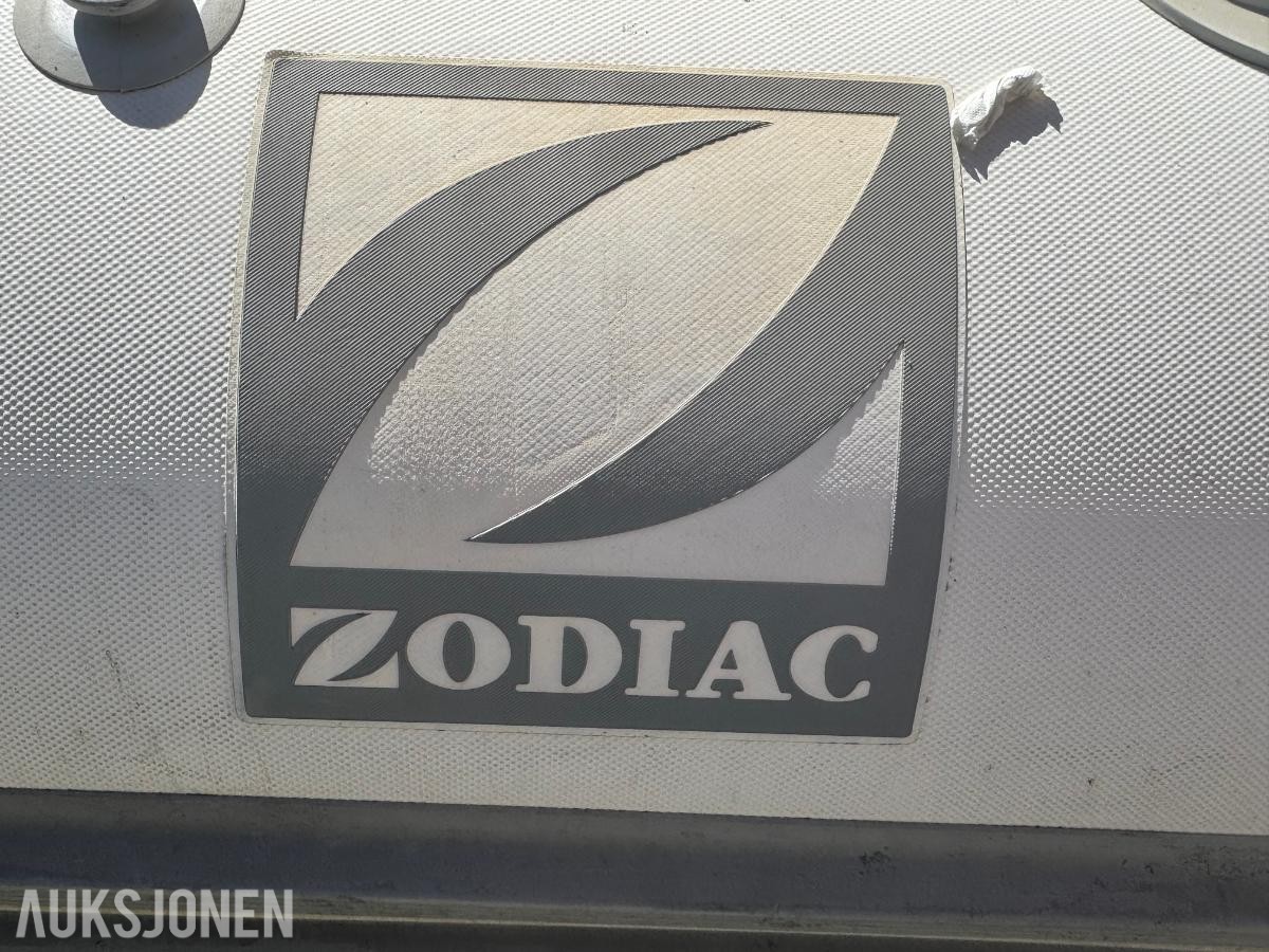 Zodiac gummibåt