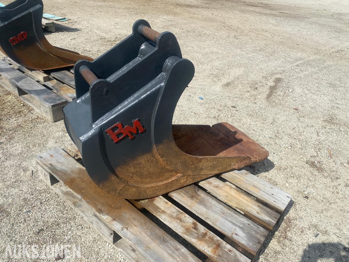 BM smalskuff 40 cm med S40-feste – Kverneland tenner