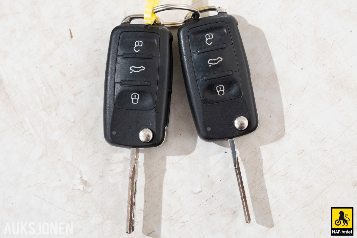 2018 Volkswagen UP! A/C REGNSENSOR HANDSFREE DAB