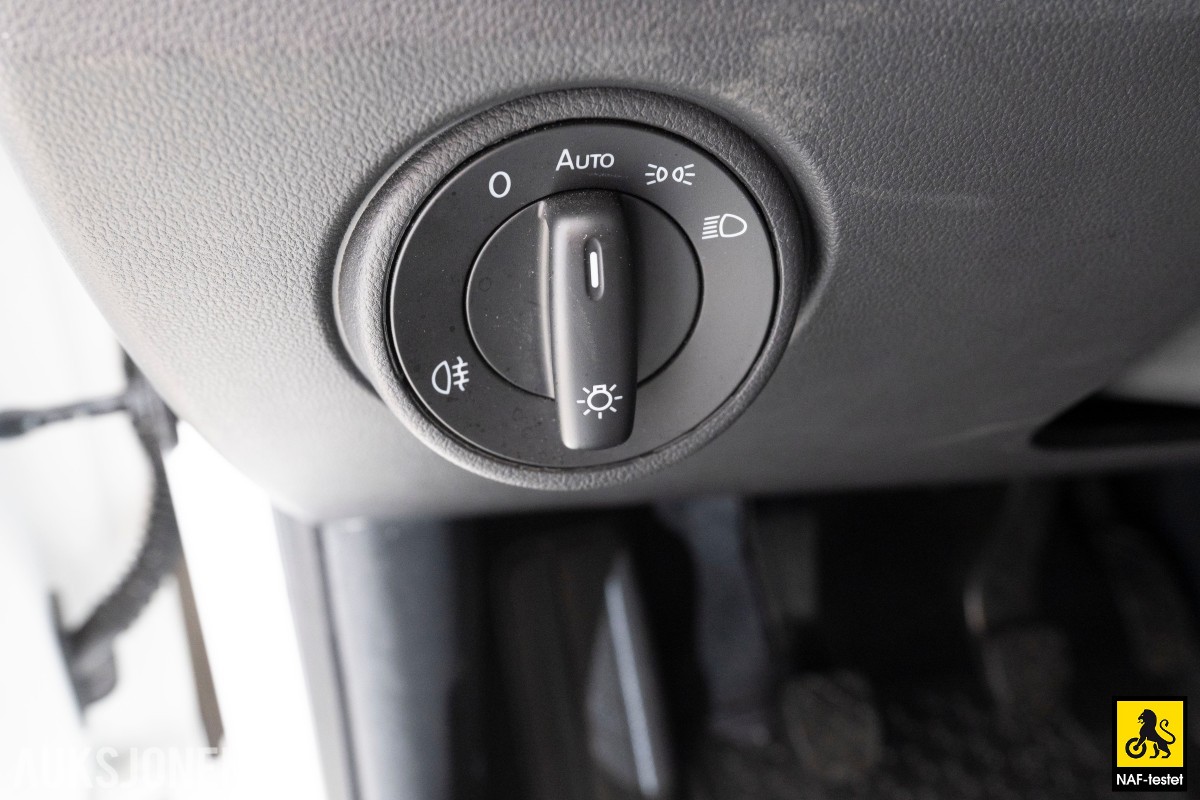 2018 Volkswagen UP! A/C REGNSENSOR HANDSFREE DAB