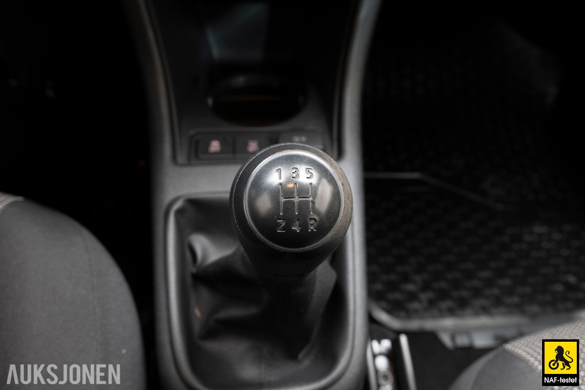2018 Volkswagen UP! A/C REGNSENSOR HANDSFREE DAB