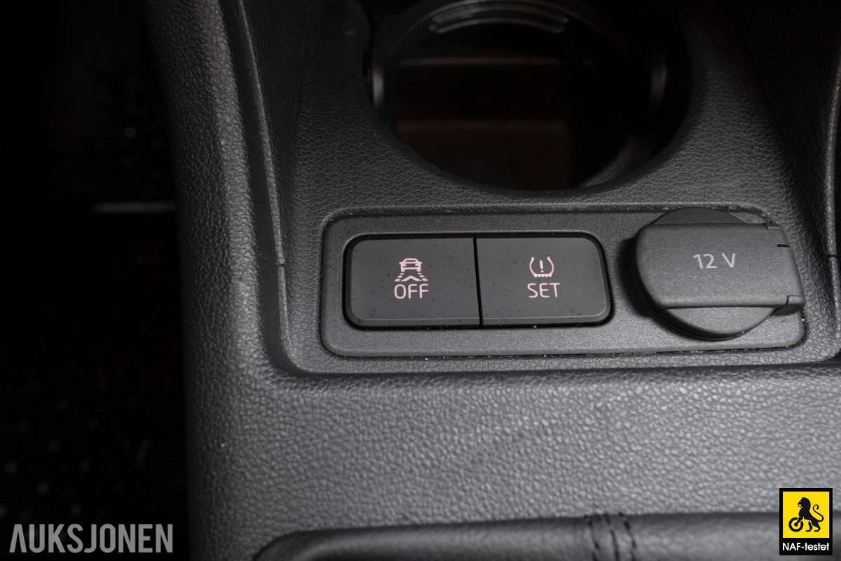 2018 Volkswagen UP! A/C REGNSENSOR HANDSFREE DAB