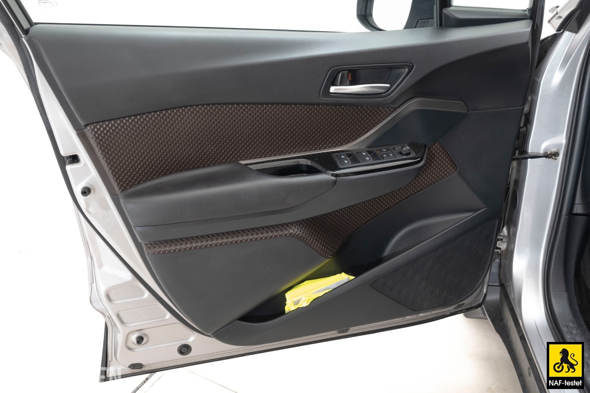2017 Toyota C-HR SUPREME KAMERA ADAPTIV CRUISE DELSKINN EN EIER