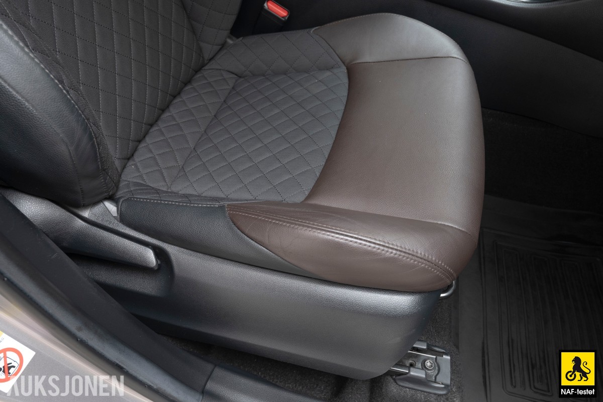 2017 Toyota C-HR SUPREME KAMERA ADAPTIV CRUISE DELSKINN EN EIER