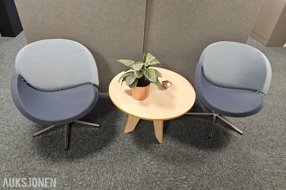 2 stk Helland Loungestoler / kontorinnredning med bord 80 x 50 cm