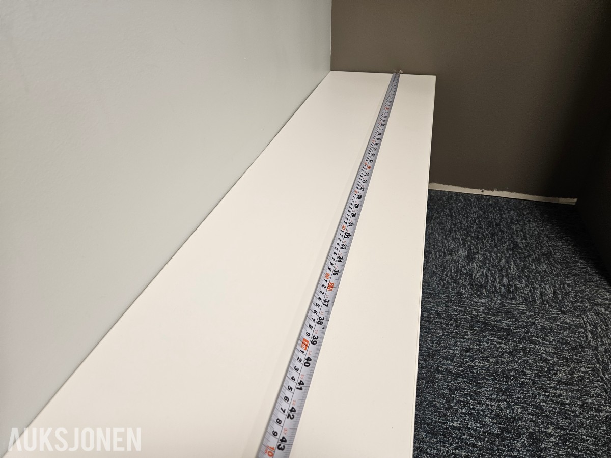 Skohylle og hattehylle hvit