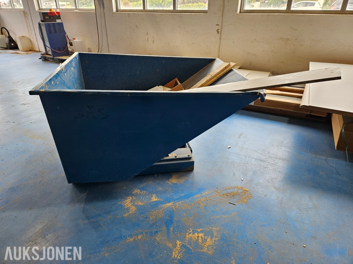 Intra 10090 tippcontainer 900L