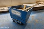 Intra 10090 tippcontainer 900L