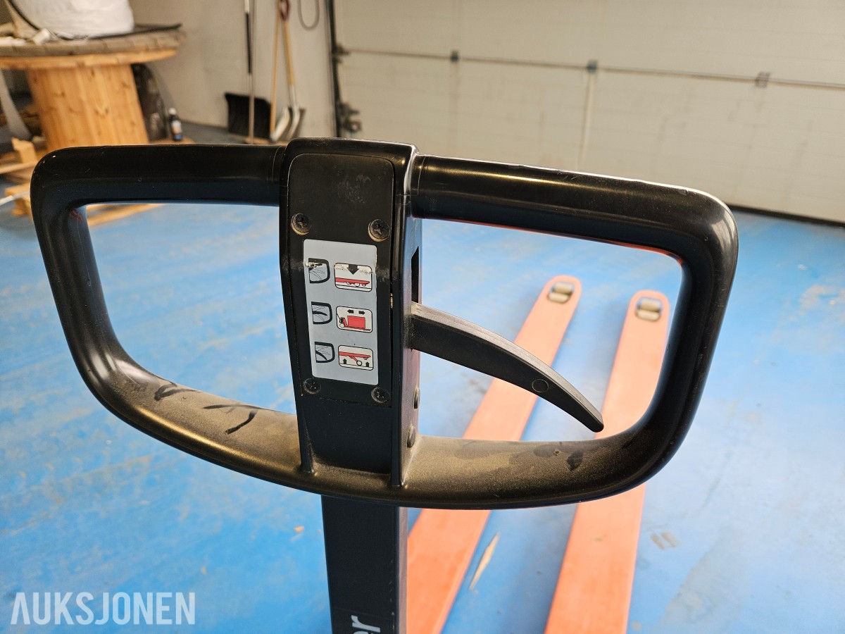 BT lifter jekketralle 2000 kg