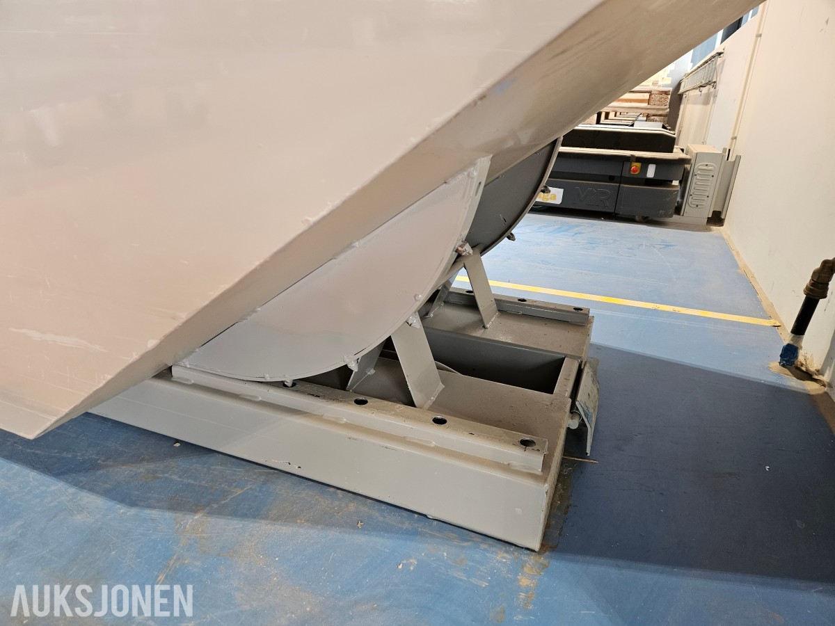 2020 AJ tippcontainer 900L