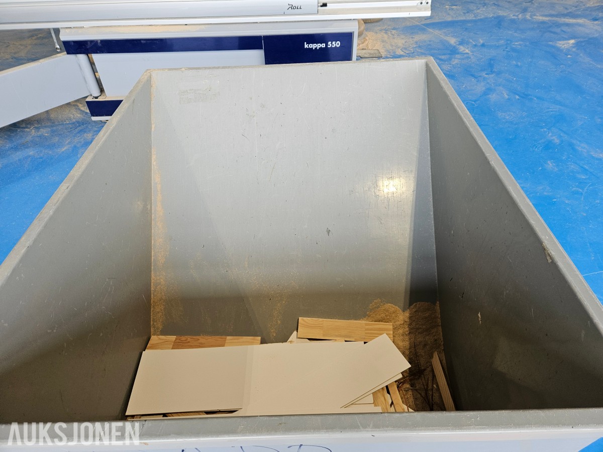 2018 AJ tippcontainer 900L