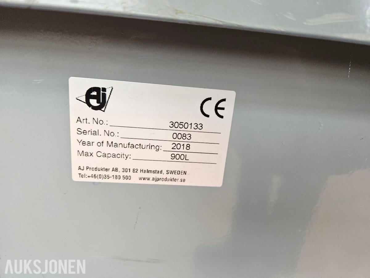 2018 AJ tippcontainer 900L