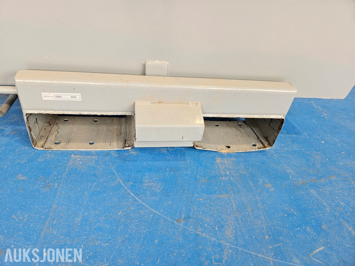 2018 AJ tippcontainer 900L