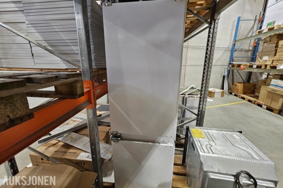 Smeg innbygd kombiskap C8174DN2E