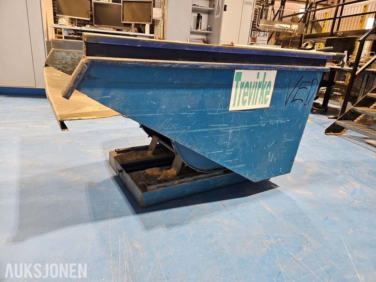 Tippcontainer med gaffellommer