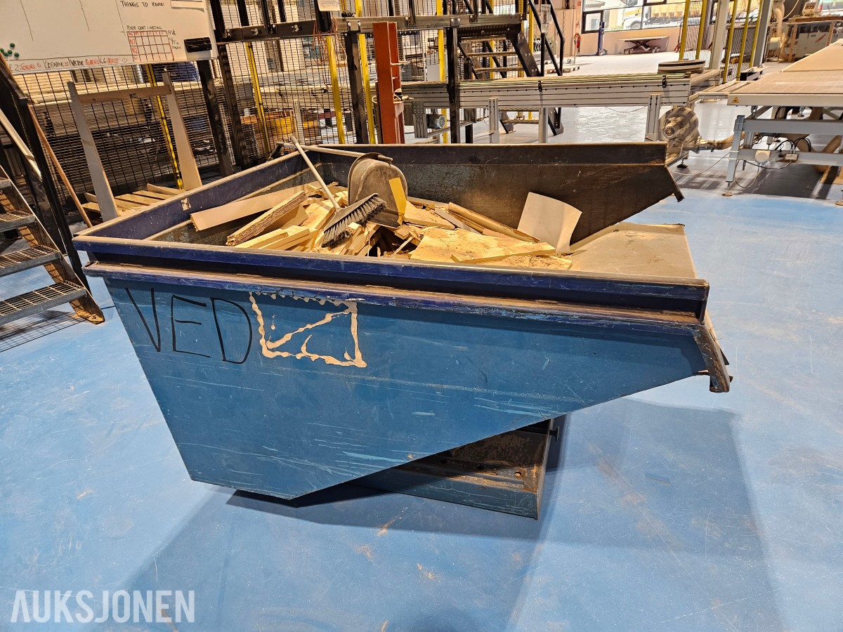 Tippcontainer med gaffellommer