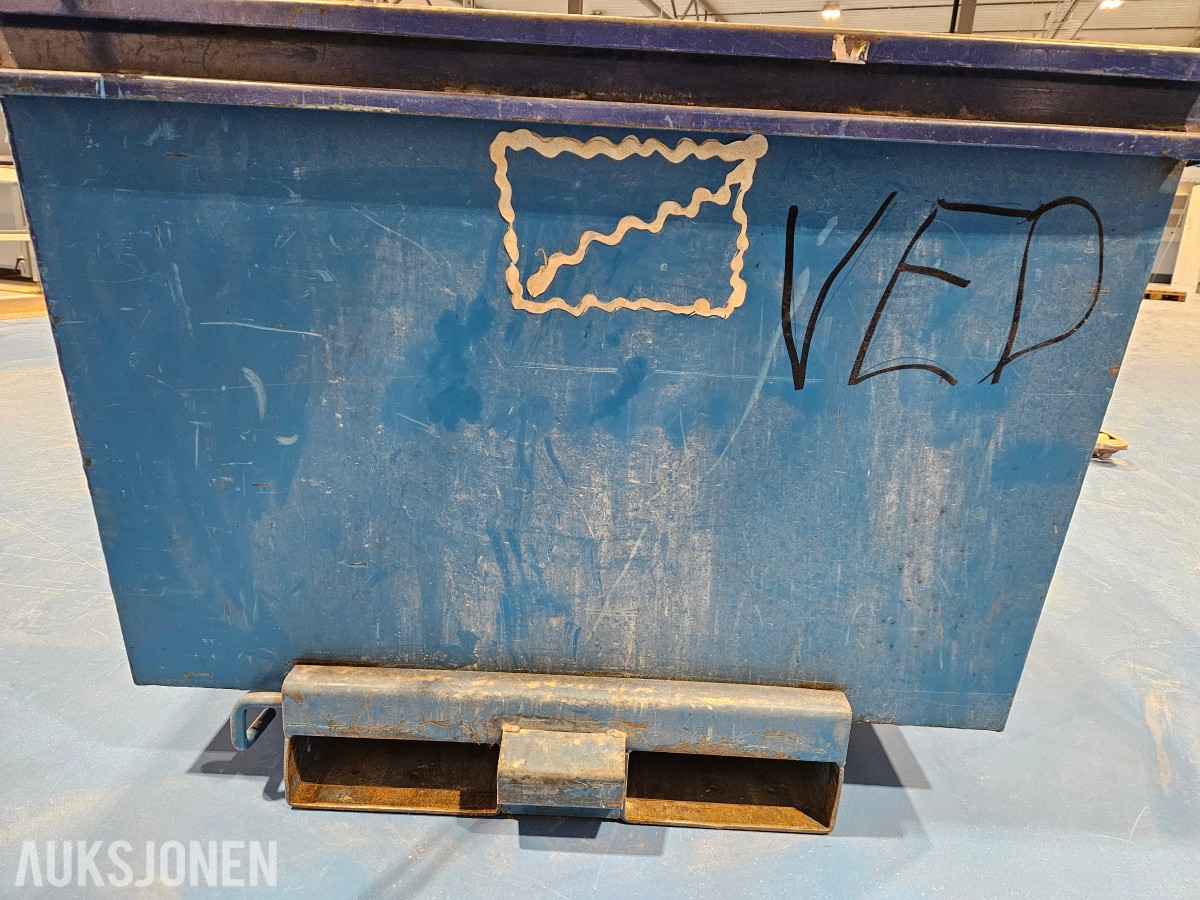 Tippcontainer med gaffellommer