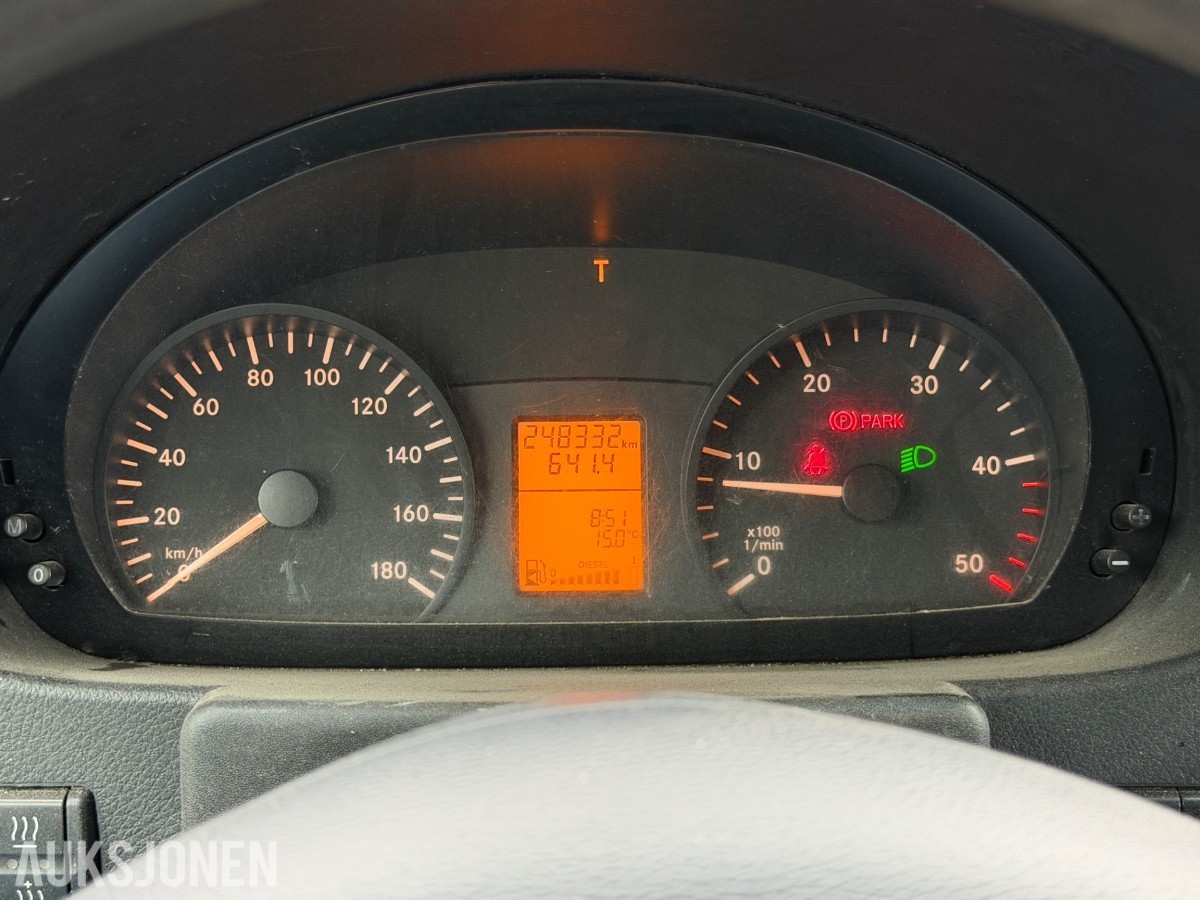 2011 Mercedes-Benz Sprinter, N2 Lastebil, manuell, 248 332 km