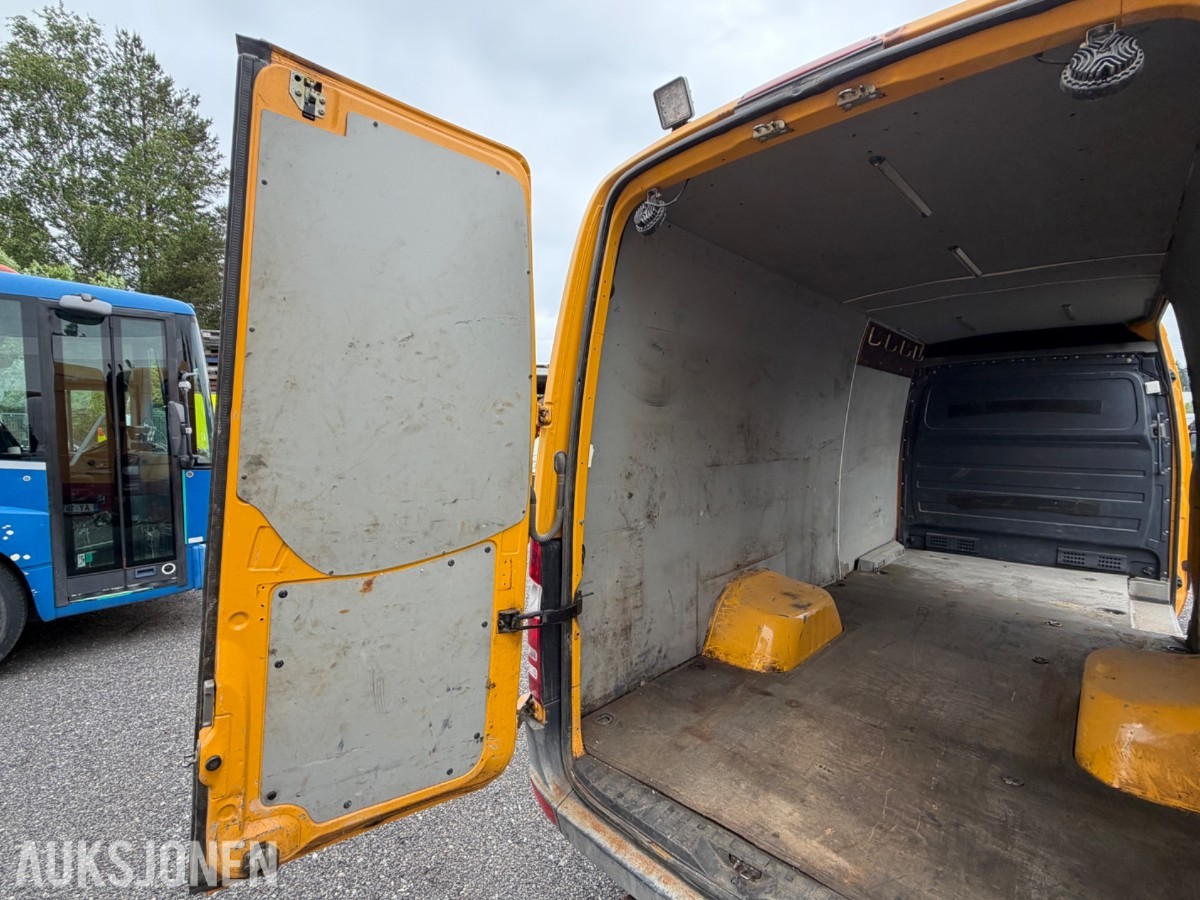 2011 Mercedes-Benz Sprinter, N2 Lastebil, manuell, 248 332 km