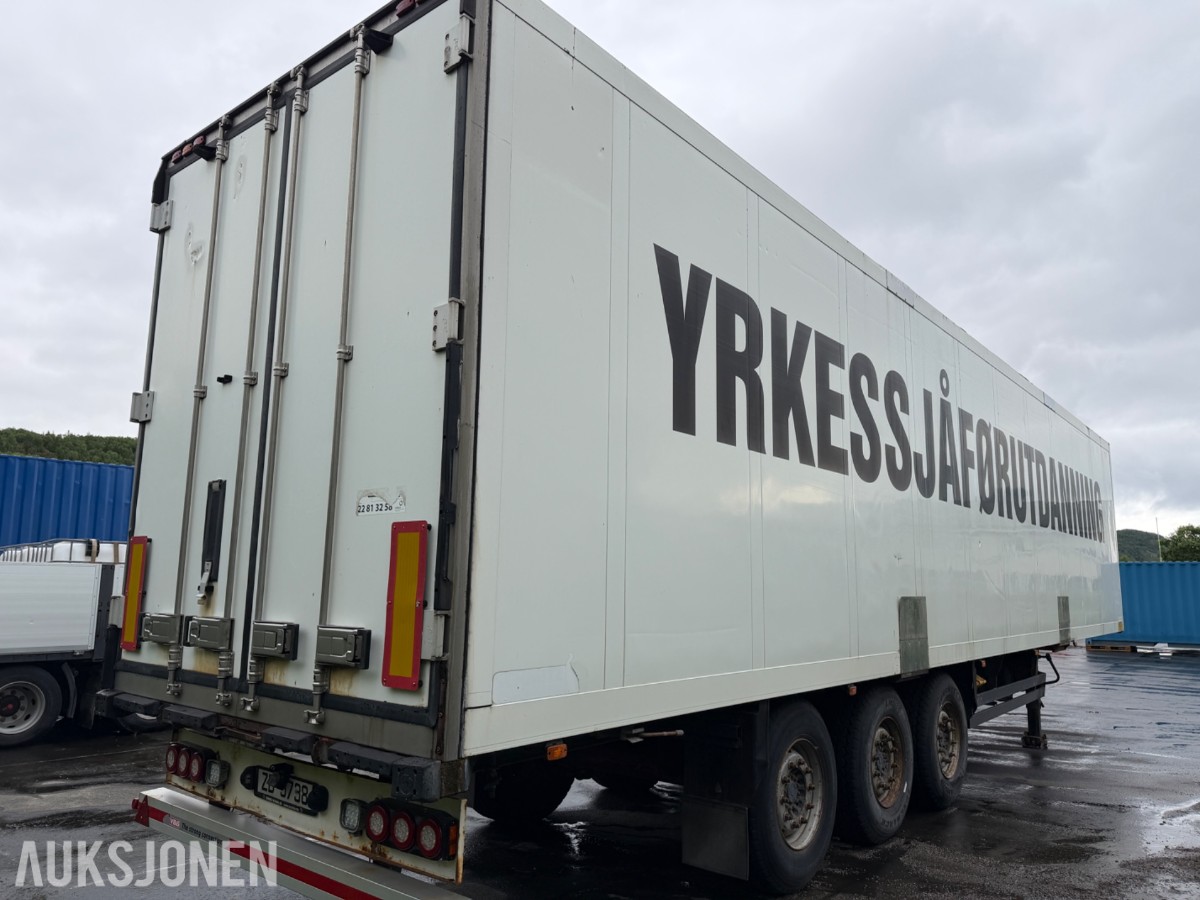 2006 Schmitz Cargobull frysetralle - brukt av kjøreskole