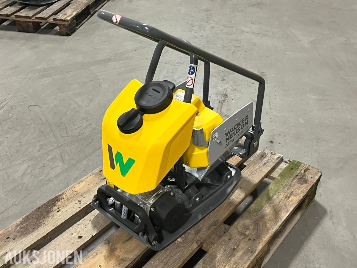 2022 Vibroplate Wacker Neuson APS1030WE, 53KG