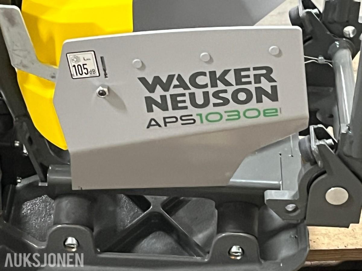 2022 Vibroplate Wacker Neuson APS1030WE, 53KG
