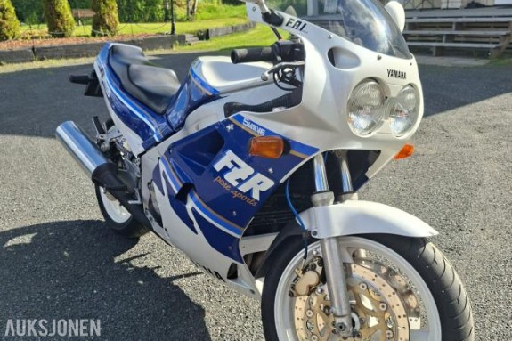 1987 Yamaha FZR 1000