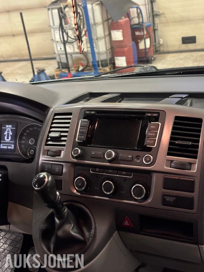2013 VOLKSWAGEN TRANSPORTER 2.0 TDI 140hk 4MOTION, Ryggekamera, Hengerfeste