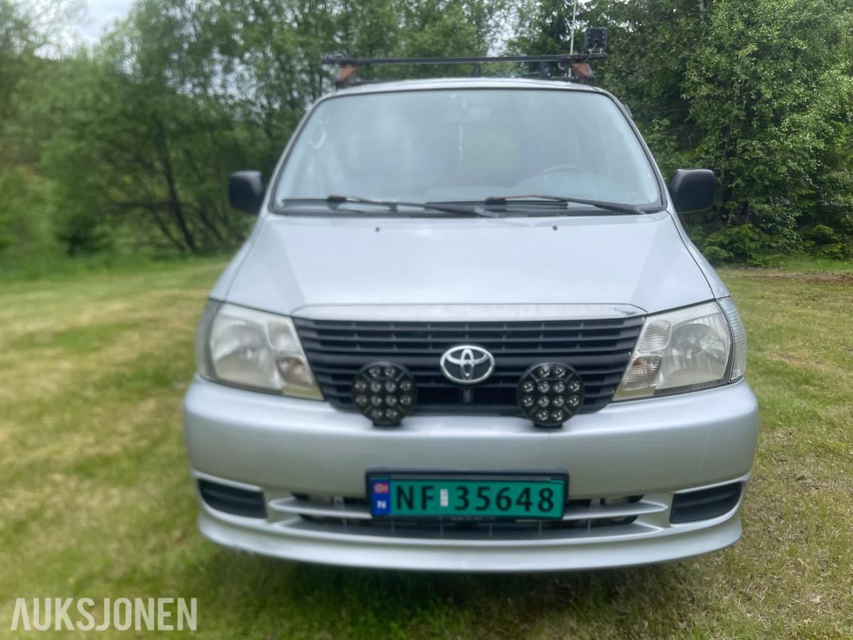 2008 Toyota HiAce 2.5 Diesel 117hk 4WD, Hengerfeste S+V DEKK