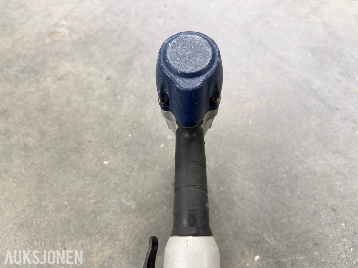 SENCO, TJEP, HAUBOLD OG BASSO - PNEUMATISKE SPIKERPISTOLER OG KLAMMEPISTOLER