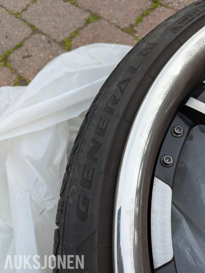 2026 Vertine felger, 19'' med Minerva dekk 225/35/19