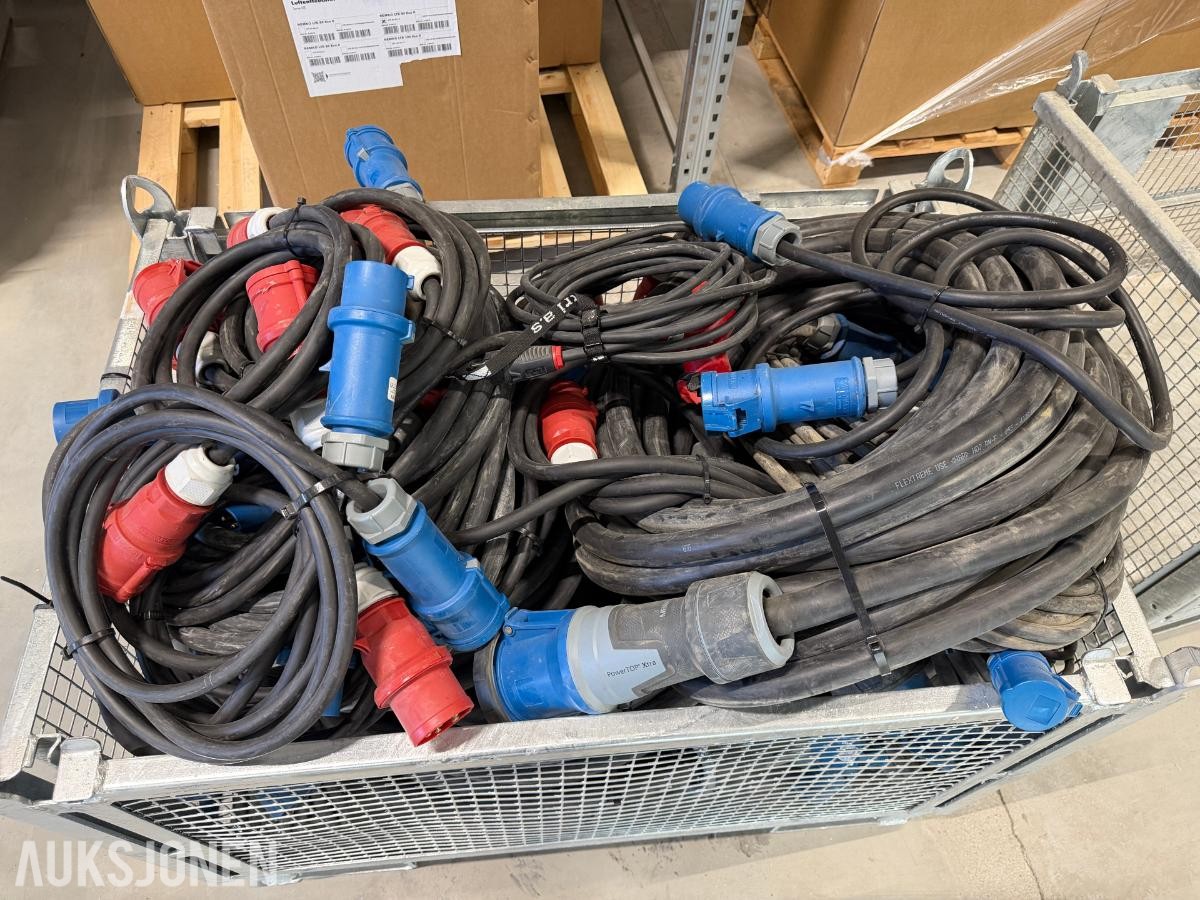 Industrikabler med CEE-kontakter - diverse lengder og dimensjoner