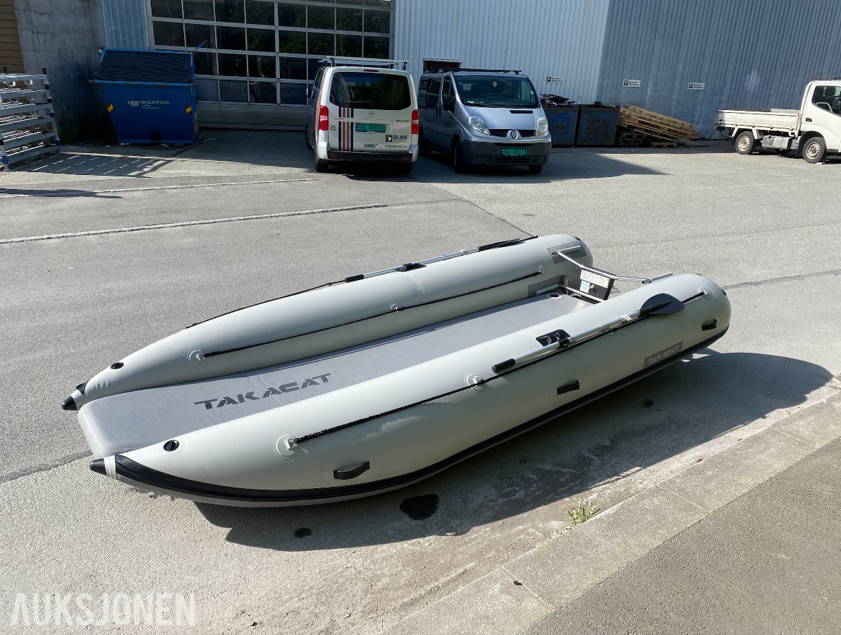 Takacat 420LX Ekspedisjons katamaran