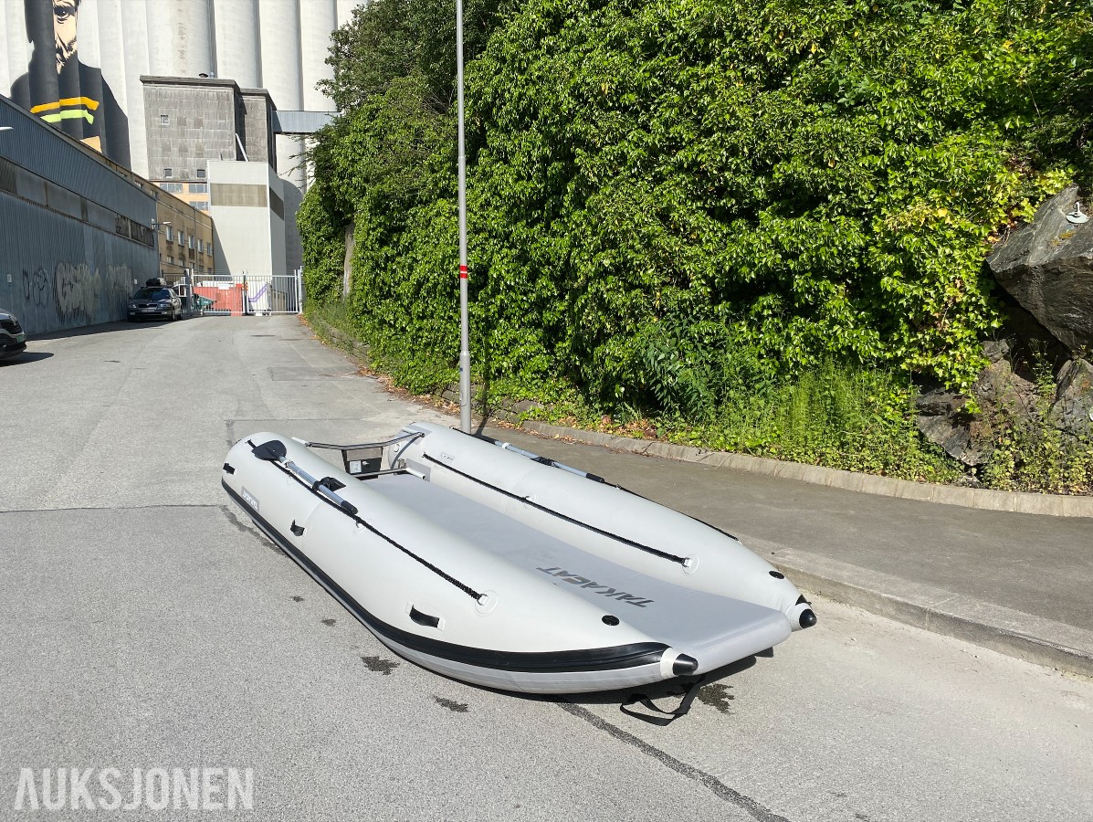 Takacat 420LX Ekspedisjons katamaran