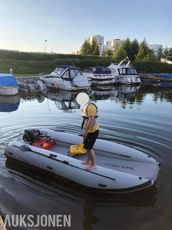 Takacat 420LX Ekspedisjons katamaran